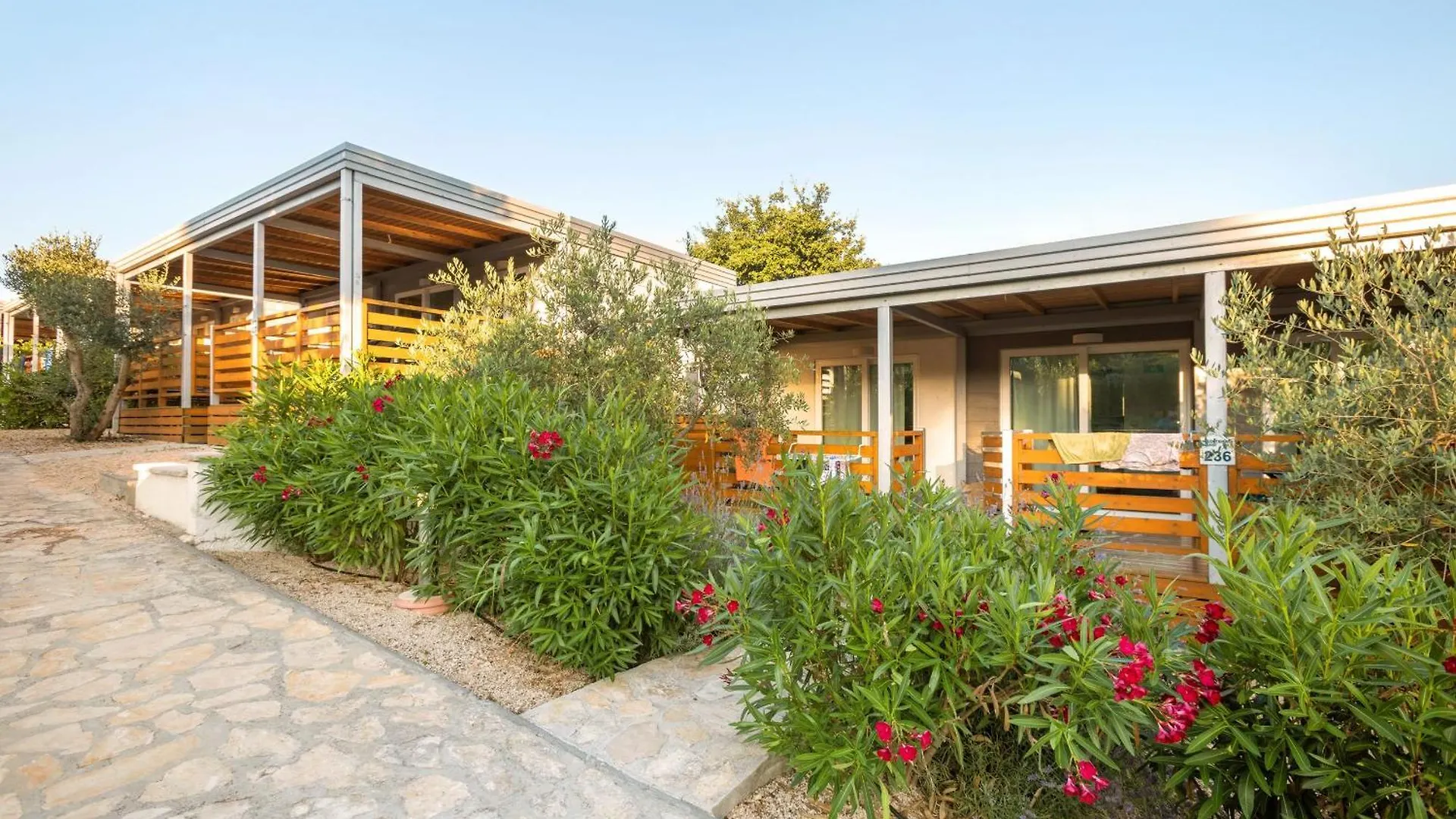 Eurocamp Mobile Homes At Campsite Ljutic Biograd Na Moru Tatil parkı