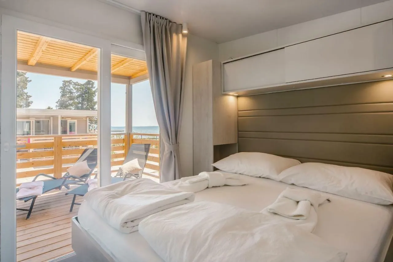 Eurocamp Mobile Homes At Campsite Ljutic Biograd Na Moru Tatil parkı