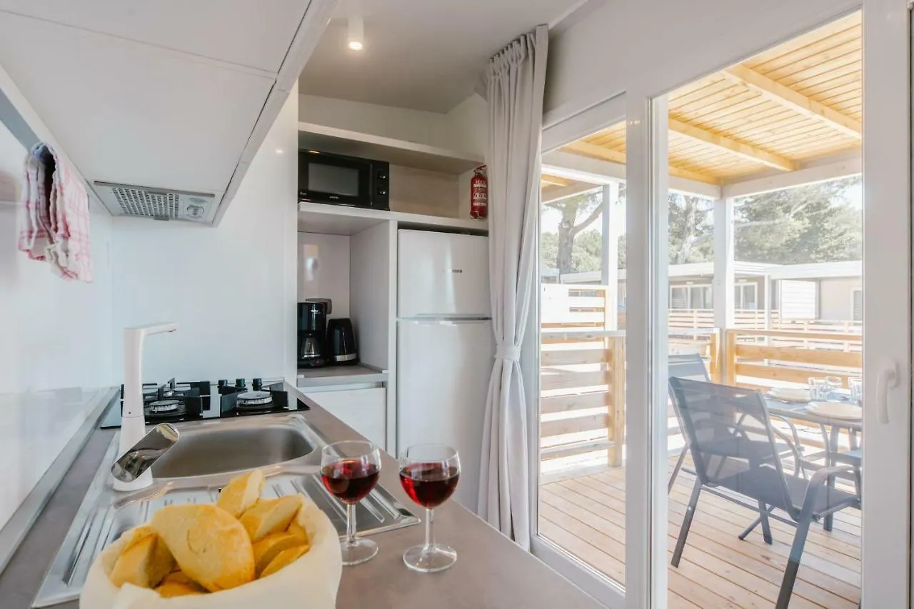 Eurocamp Mobile Homes At Campsite Ljutic Biograd Na Moru Hırvatistan